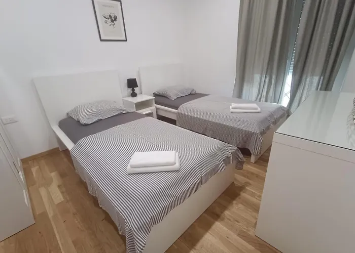 Downtown Apartment Split